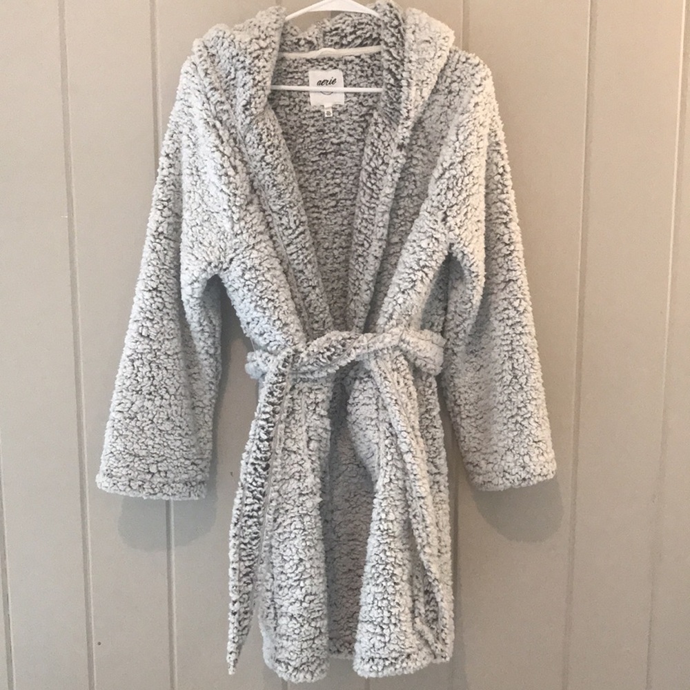 Aerie Sherpa Robe - Picture 3 of 11